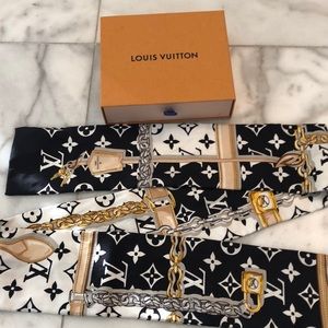 Monogram Confidential Bandeau